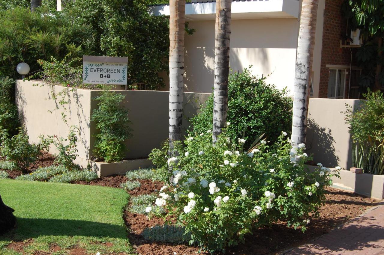 Evergreen Guesthouse Upington Eksteriør bilde